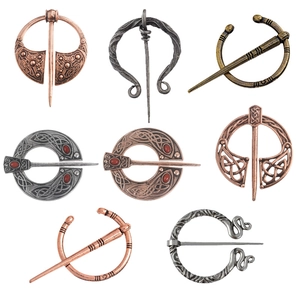 Collection de broches vikings vintage en alliage avec nœuds celtiques et agate rouge