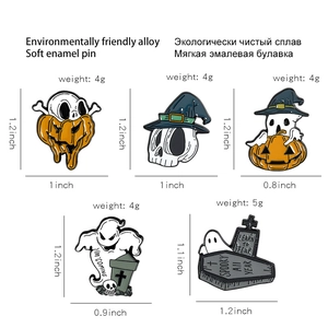 Detailed size chart for Halloween enamel pins showing pumpkin and ghost dimensions