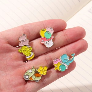 Broche Émaillée de Dessin Animé Champignon Cactus Baleine Moto Alliage Goutte d'Huile Badge de Ballon pour Vêtements Sac Accessoires Bijoux
