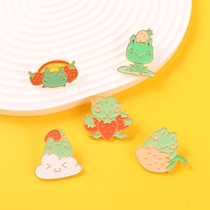 Set di 5 spille in smalto a forma di rana con fragola e arcobaleno per vestiti e borse