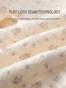 Barboteuse matelassée en coton pour bébé avec imprimé floral et coutures plates
