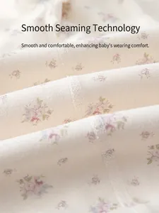 Body bébé en coton fleuri avec coutures plates pour un confort doux et une peau protégée