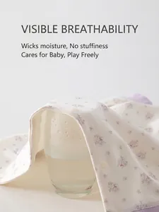 Barboteuse respirante en pur coton pour nouveau-né avec motif floral et boutons