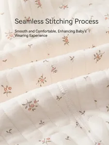 Barboteuse matelassée pour bébé avec couture sans os et motif floral en coton