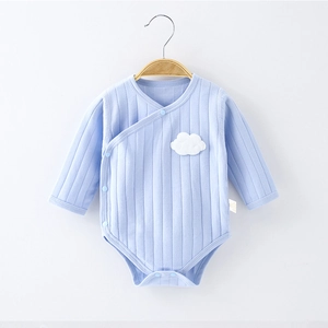Langarm Neugeborene Baby Strampler Baumwolle Gerippt Seitliche Öffnung Body Mit Wolke Apfel Muster Säugling Schlafanzug