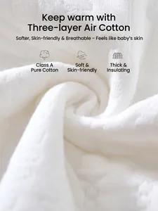 Barboteuse bébé épaisse en coton à trois couches avec texture matelassée pour l'hiver