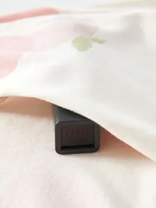 Newborn cotton baby top tested for zero fluorescence and safety standards