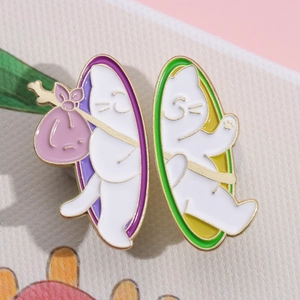 Dessin Animé Animal Broche Émail Alliage Baleine Chat Lapin Ciel Étoilé Portail Design Bijoux Badge Pour Sacs À Dos Vêtements Enfants Cadeau