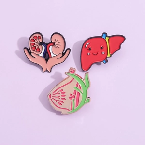 Kreatives Emaille-Pin-Set mit Anatomie-Motiven wie Herz, Leber und Niere für Taschen