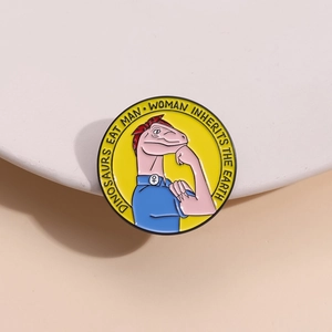 Pin's en Émail Dinosaure Créatif Rosie The Riveter Broche Ronde en Alliage de Zinc Badge pour Sac à Dos Vêtements Bijoux Cadeau Hommes Femmes