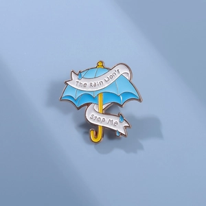Kreative Emaille-Brosche in Schirmform mit dem motivierenden Spruch The Rain Won't Stop Me