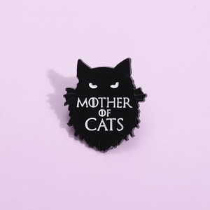 Spilla divertente in smalto nero a testa di gatto con scritta Mother of Cats