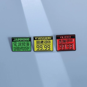 Pins émaillés style anime EVA avec designs d'interface Jamming et Alert sur fond bleu