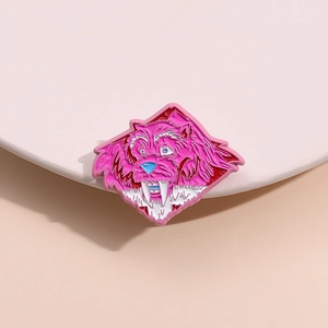Simpatica Spilla a Forma di Tigre a Denti di Sciabola in Smalto Rosa Distintivo in Lega di Zinco per Vestiti e Zaini