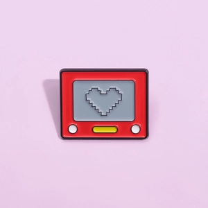 Funny Retro TV Pixel Heart Alloy Brooch Badge Lacquered Metal Enamel Pin For Creative Clothes Bags Decoration Fashion Accessory Gift