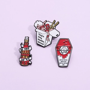 Broche en Alliage Émaillé Thème Film The Lost Boys Punk Gothique Badge Bijoux pour Sac à Dos Vêtements Décoration Cercueil Bouteille Design