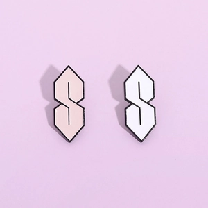 Creative S-shaped metal enamel pins in pink and white colors for clothing and bags