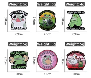 Funny frog enamel pin set specifications showing weights 4g to 5g and sizes 2.5cm to 3.0cm