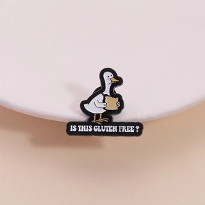 Broche Émaillée Créative Canard Blanc Pain Inscription Amusante Is This Gluten Free Broche en Alliage de Zinc Badge Animal