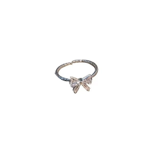 Bague papillon élégante en argent avec pierres de zircon et design ouvert ajustable