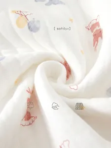 Barboteuse matelassée pour bébé en coton à trois couches avec motifs d'animaux