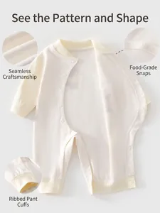 Pagliaccetto neonato in cotone beige con cuciture piatte e bottoni a pressione