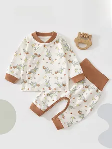 Ensemble pyjama bébé avec motifs écureuil et pantalon taille haute protège-ventre