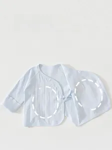 Detail of baby cotton rib-knit wrap top featuring a double-layer belly protection design