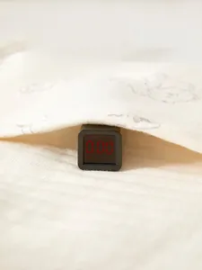 Body matelassé pour nouveau-né en coton blanc avec motifs animaux et sécurité de classe A