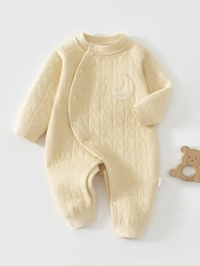Infant Quilted Cotton Romper Warm Star Moon Pattern Side Open Press Stud Jumpsuit For Newborn Baby Autumn Winter