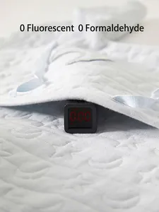 Body matelassé bleu clair pour bébé avec motifs lune, test de sécurité A 0 formaldéhyde