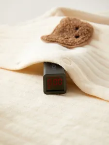 Body matelassé pour bébé blanc cassé avec test de 0 fluorescence et 0 formaldéhyde