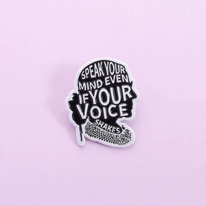 Pin's en Émail avec Citation Inspirante Alliage de Zinc Silhouette de Portrait Broche Émaillée Noir Blanc Speak Your Mind Bijoux Cadeau