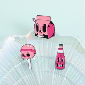 Roze gothic emaille speldjes set met schedel en lolly ontwerpen voor tassen