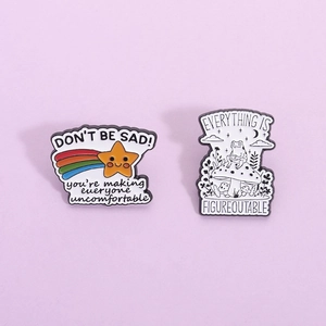 Spilla in Smalto Creativa Cartone Animato Rana Su Fungo Stella Arcobaleno Distintivo in Lega di Zinco per Zaino Abbigliamento