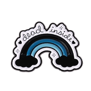 Pin's arc-en-ciel bleu en émail avec texte 'dead inside' sur fond blanc