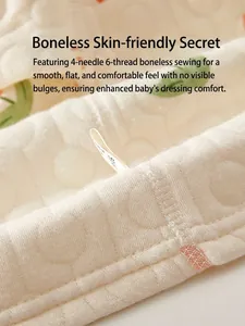 Quilted cotton baby thermal set with leaf print and flatlock four-needle six-wire stitching