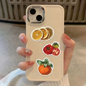 Coque iPhone blanc crème avec illustrations vintage de tomates et agrumes méditerranéens