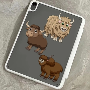 Dettaglio della custodia per tablet con tre simpatiche illustrazioni di mucche delle Highlands