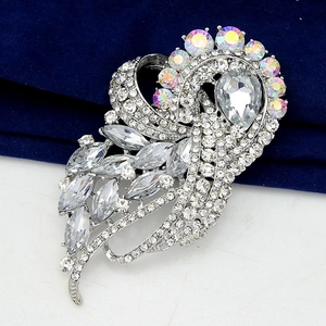Broche de flor vintage en acrílico plateado con pedrería y detalles de cristal AB irisado