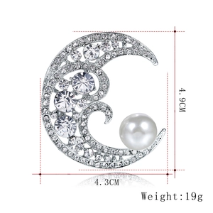 Fashionable moon pearl brooch with silver metal base and inlaid crystals for women