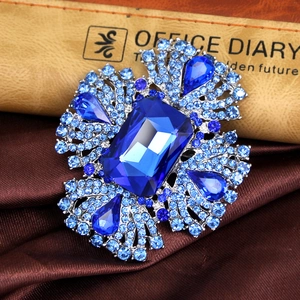 Broche Luxueuse en Alliage de Zirconia Bleu Royal pour Femme Vintage Radial Floral Strass Accessoire de Fourrure Bijoux de Costume