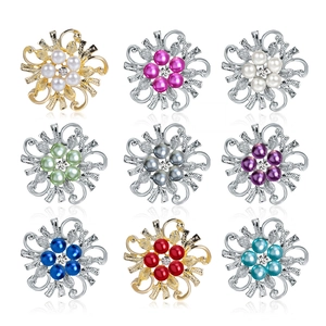 Elegant Alloy Flower Brooch For Women With Faux Artificial Pearl And Rhinestone Hollow Leaf Design Fashion Jewelry Chest Pin Gift