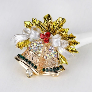 Spilla natalizia con campanelli, foglie dorate e strass colorati per donne eleganti