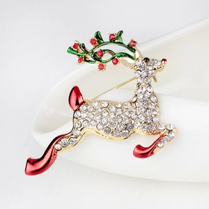 Broche Renne de Noël en alliage doré avec zircons blancs et détails en émail coloré