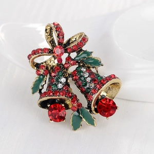 Weihnachtsglocken Brosche mit goldenem Finish und bunten Strasssteinen auf Keramik