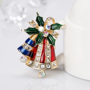 Broche de cloche de Noël avec émail rouge bleu et cristaux brillants sur métal doré