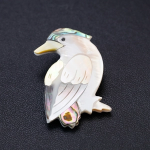Broche oiseau vintage pour femme avec incrustation de nacre naturelle élégante