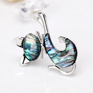 Vintage cat-shaped brooch with colorful abalone shell inlay on silver metal finish