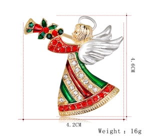 Detailansicht einer Weihnachtsengel-Brosche mit bunten Strasssteinen und 4,6 cm Höhe